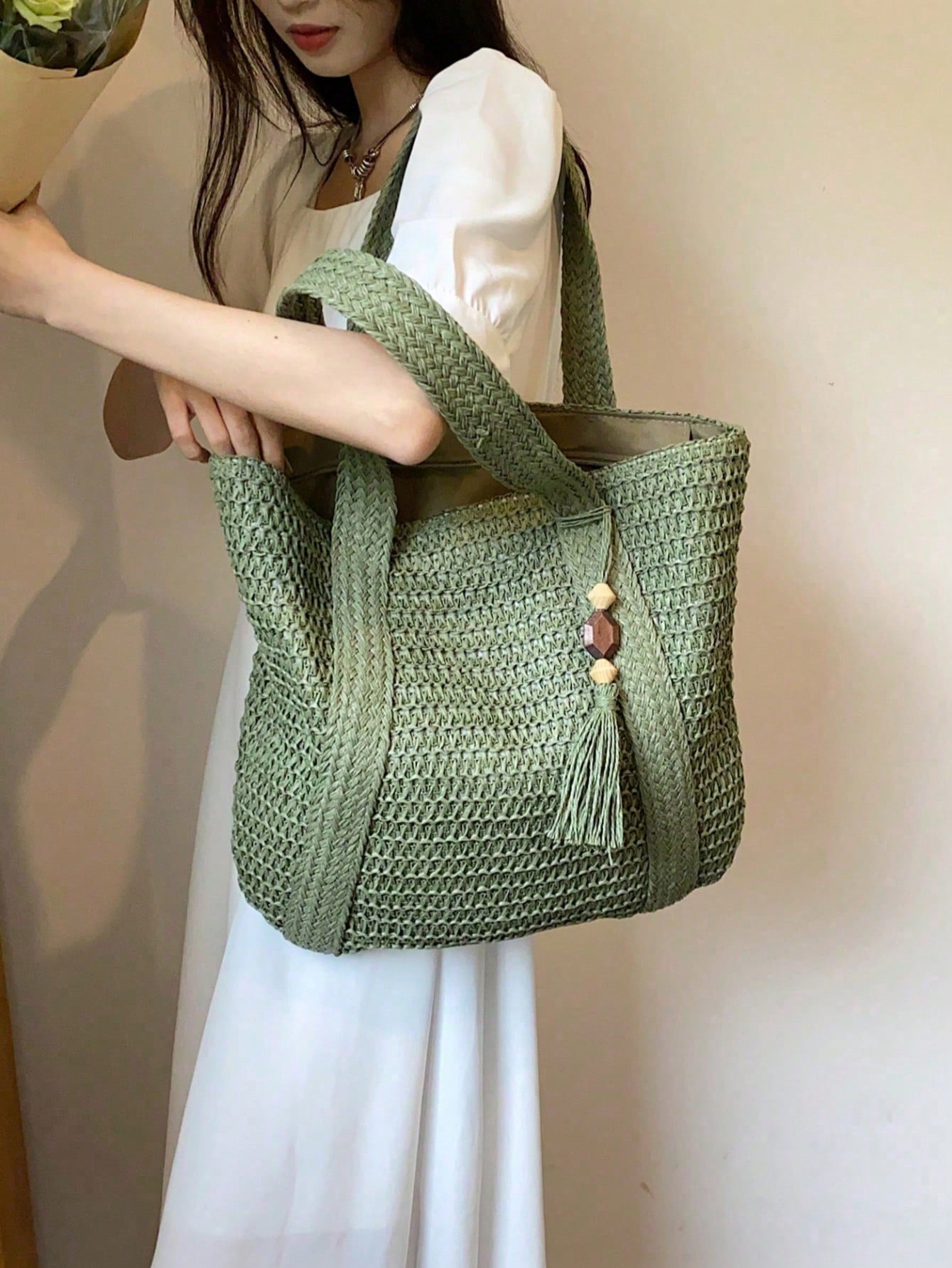 Women's Large Capacity Straw Vacation Beach Bag, Woven With Tassels, Shoulder Handbag Wallet, Casual Fashion Travel Bag, Portable Bohemian Foldable Tote , Bohemian Outfit For Women , Summer, Boho