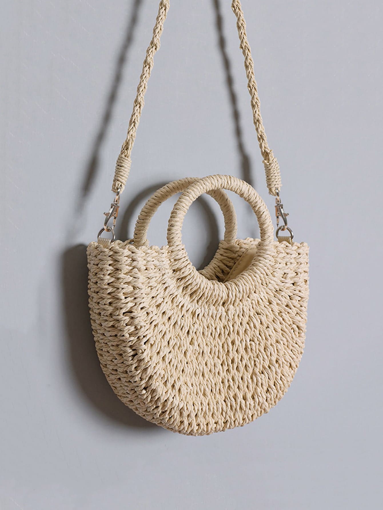 Yogodlns Straw Woven Crossbody Shoulder Bag Daisy Decor Handmade Small Purse Handbag Bohemia Summer Bag, Eye-Catching Beach Bag Summer