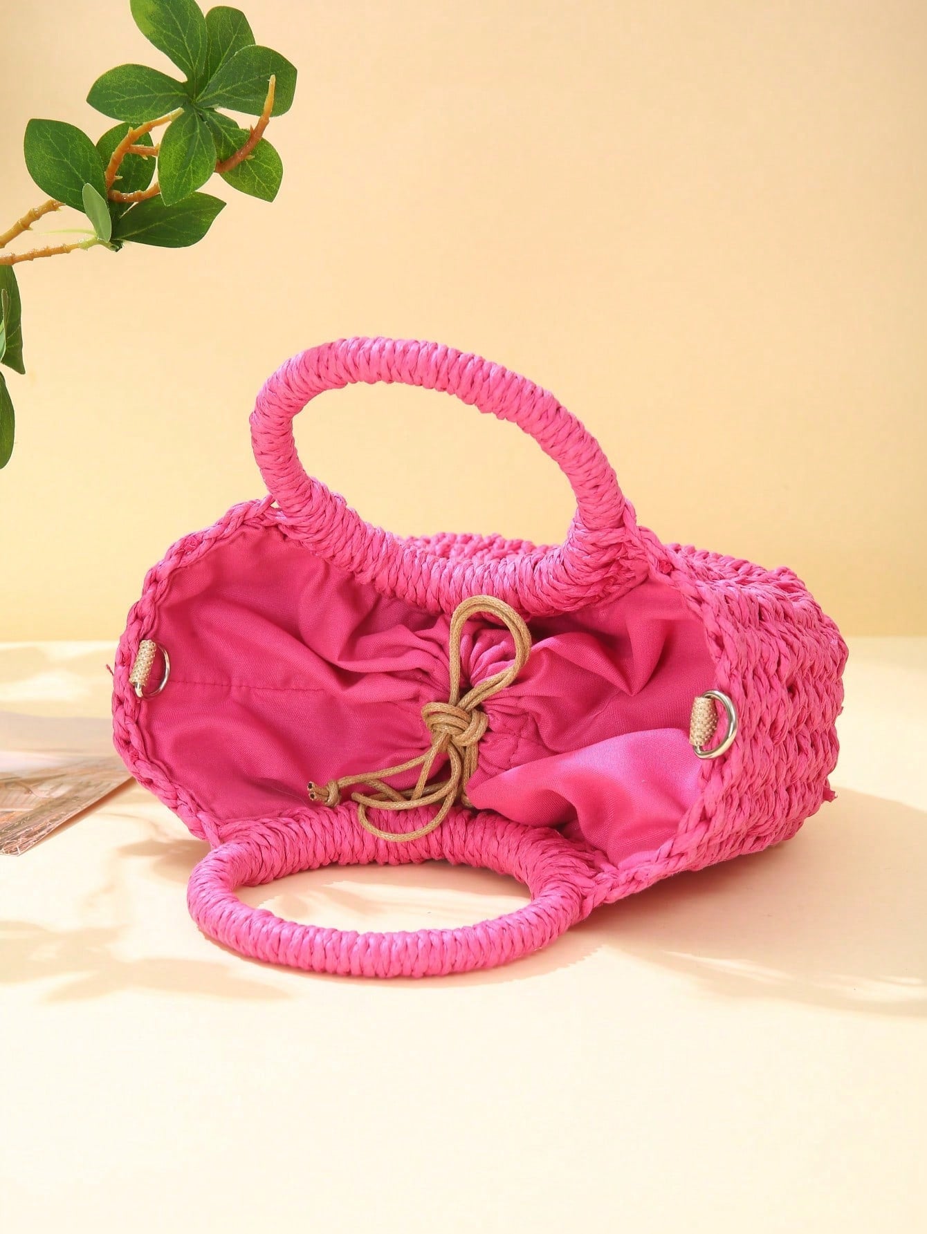 Yogodlns Straw Woven Crossbody Shoulder Bag Daisy Decor Handmade Small Purse Handbag Bohemia Summer Bag, Eye-Catching Beach Bag Summer