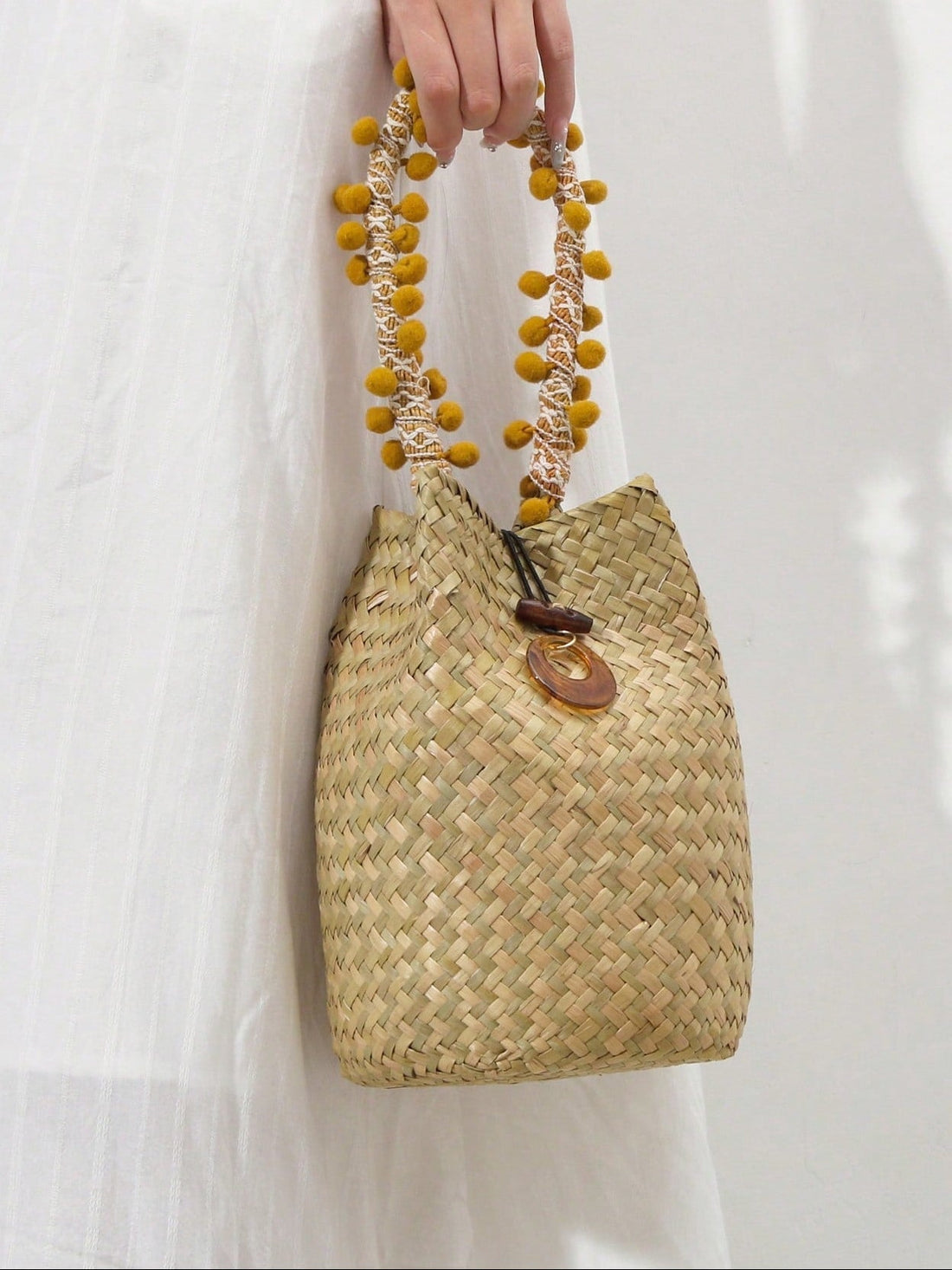 Original Handmade Bohemian Style Tassel Straw Bucket Bag, Tote Bag, French Vintage Woven Bag, Versatile For Daily Commute, Fashion Business Casual, Travel, Wedding, Outdoor, Vacation, Beach