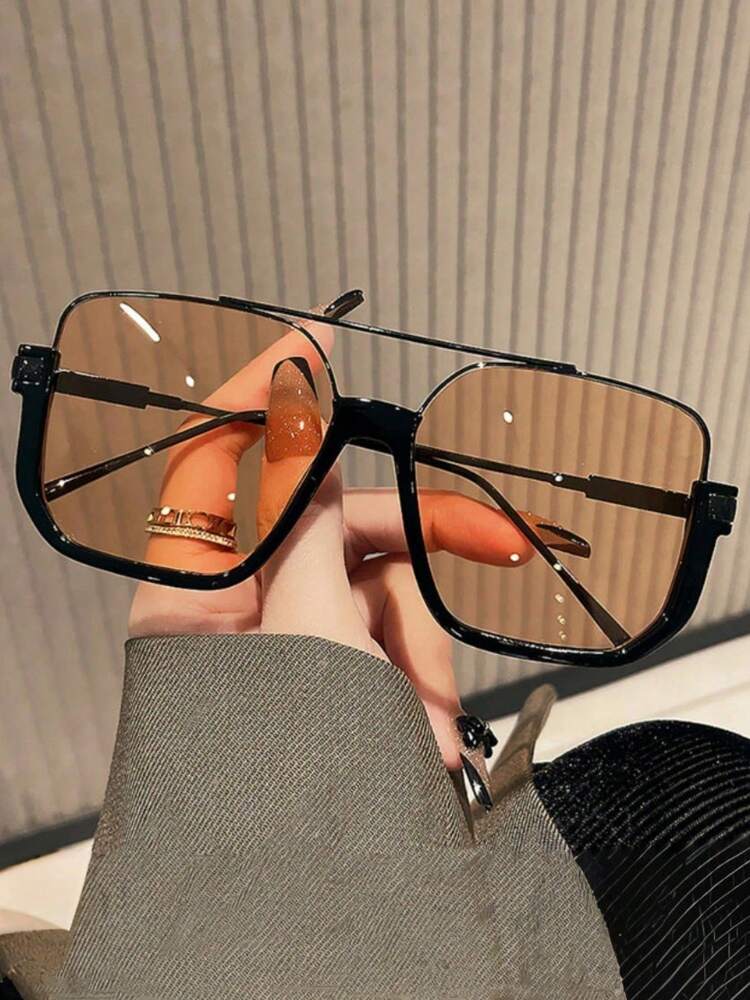 1 Pair Women's Oversized Vintage Style Clear Lens Glasses, Fashion Eyewear for Summer Beach Vacations, Outdoor Activities, and Travel, Lightweight and Stylish Accessory for Daily Looks