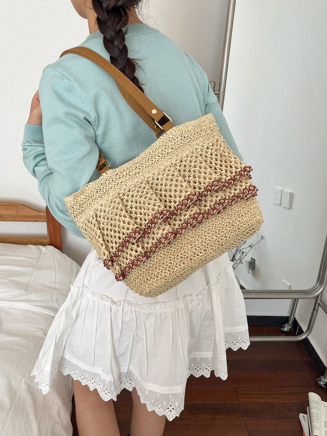 Women's Large Capacity Fashionable Elegant Cute Pleated Straw Shoulder Bag, Suitable For Shopping And Vacation, Beige