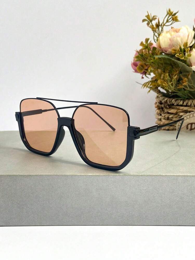 1 Pair Women's Oversized Vintage Style Clear Lens Glasses, Fashion Eyewear for Summer Beach Vacations, Outdoor Activities, and Travel, Lightweight and Stylish Accessory for Daily Looks