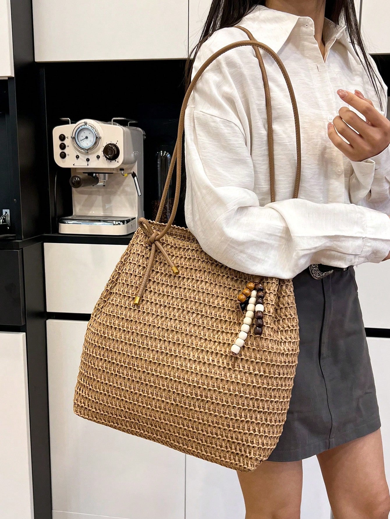 Handwoven Casual Backpack With Pendant, Solid Color Straw Shoulder Strap, Large Capacity Straw Bag, Versatile Shoulder/Tote Bag, 2026 New Women Handbag